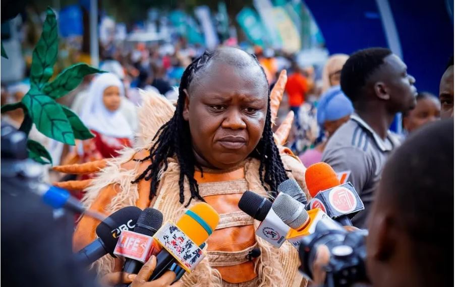Mrisho Mpoto shares tearful message to those who mocked his late wife